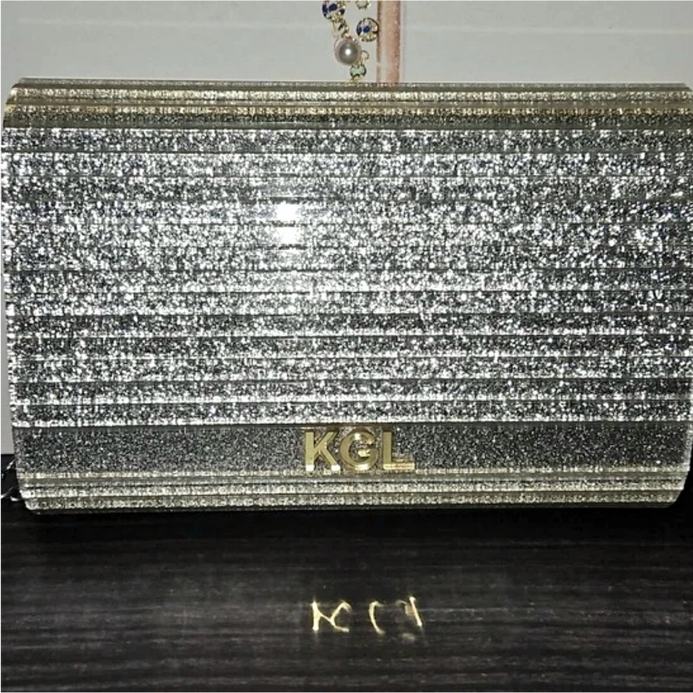 Kurt Geiger London Party Glitter Envelope
Clutch Shoulder Bag NWT - Picture 9 of 11